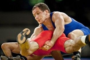 На чемпіонаті світу з боротьби українці отримали дві медалі