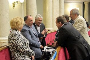 Депутати не отримали частину зарплати