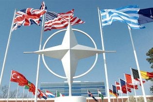Україну відвідає директор Міжнародного військового штабу НАТО