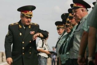 Генштаб: наш керівник не звільнився, а перебуває у лікарні