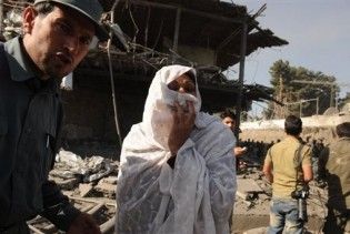 На учасників афганського весілля обвалився дах: 65 загиблих