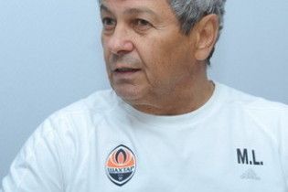 Луческу: всі роз'їхалися і грати в "Шахтарі" нікому