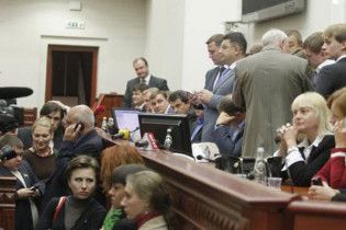 Київрада відкрилася зі зламаною системою голосування