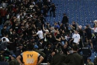 Євро-2012 пройде без футбольних хуліганів