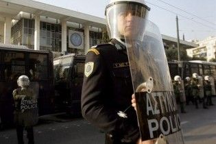 В Афінах невідомі обстріляли поліцейську дільницю