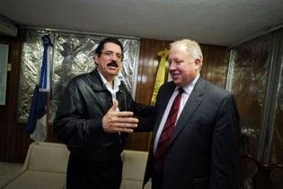 Опальному президенту Гондурасу вирішили повернути владу