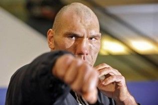 Валуєв відповів Кличку: я не можу бовтатися, як одна речовина в ополонці