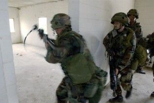 Американський майор, який убив 13 осіб, відкрито сповідував іслам