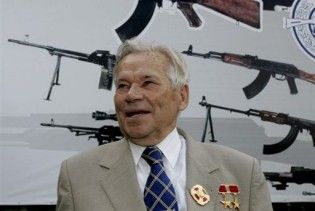 Легендарному Михайлу Калашникову виповнилося 90 років