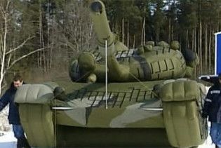 Російська армія візьме на озброєння надувну техніку