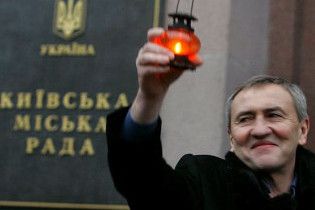 Черновецький побажав українцям не обтяжувати "окрилені душі"