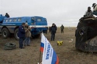 Туман завадив гелікоптерам забрати космонавтів, які повернулися з МКС