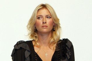 Шарапова створюватиме модний одяг