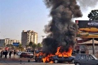 В результаті вибуху біля суду в Пакистані загинули п'ять людей