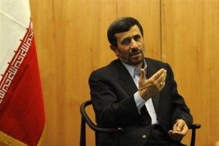 Ахмадінежад звинуватив ядерні держави в спробі привласнити атомну енергію