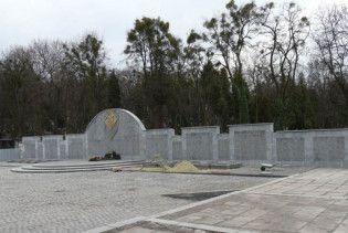 У Львові спаплюжили могилу невідомого воїна УПА