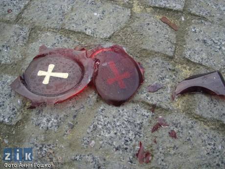 Могила невідомого воїна УПА у Львові