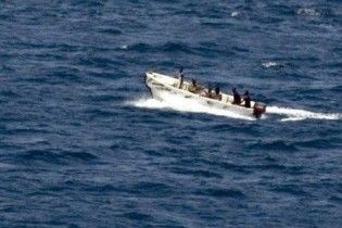 Викуп за "Аріану" скинули з літака у відкрите море