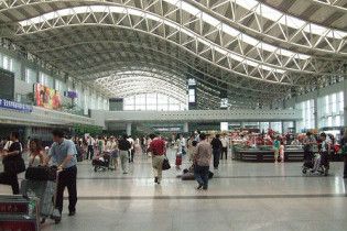 В аеропорту китайської провінції Сичуань заблоковані 8 тисяч пасажирів