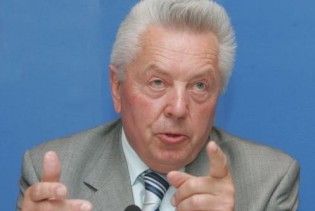 Ющенко дав тестю свого міністра звання Героя України