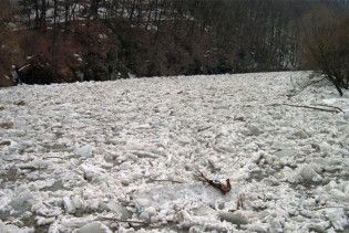 МНС попереджає про лавини та підйом води в Україні