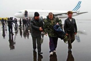 Полонені "Аріани" відстрілювалися піротехнікою і намагалися організувати бунт