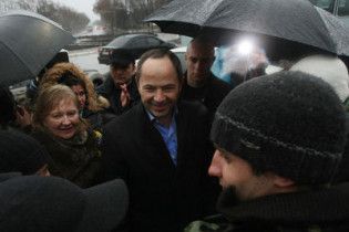 Моряки "Аріани" подякували Тігіпку за допомогу в поверненні на Батьківщину