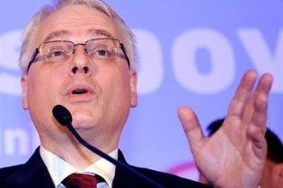 На президентських виборах у Хорватії переміг композитор Йосипович