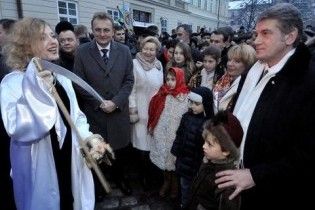 На Різдво Янукович зустрів Тимошенко, а Ющенко - смерть з косою