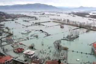 Тисячі людей постраждали в результаті повені на Балканах