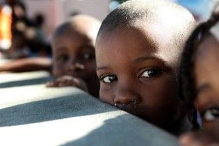 ЄС виділяє постраждалому від землетрусу Гаїті 400 млн євро