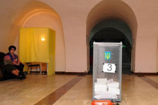 У Януковича визначились з датою місцевих виборів