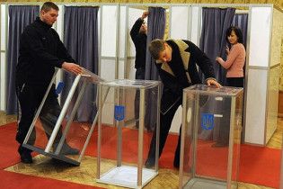 МЗС: українці за кордоном не пішли на вибори через погану погоду