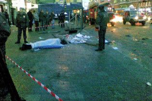 У Петербурзі автобус врізався у натовп на зупинці: є жертви