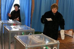 БЮТ пропонує відкласти місцеві вибори на рік