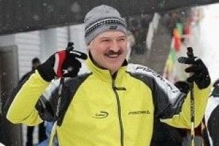 Білоруський чиновник помер після участі в президентській лижні