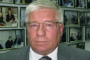 Депутат-регіонал пригрозив закрити ток-шоу, де його позбавили слова