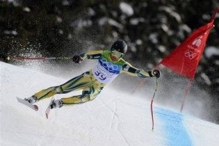 Гірськолижник ледве не збив людину під час спуску на Олімпіаді