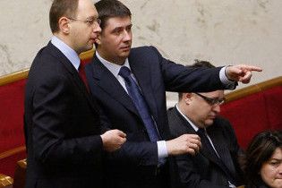 Інтриги в НУ-НС: депутатів виганяють із фракції заради зміни лідера