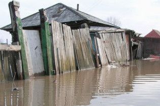 У Казахстані прорвало греблі: десятки загиблих