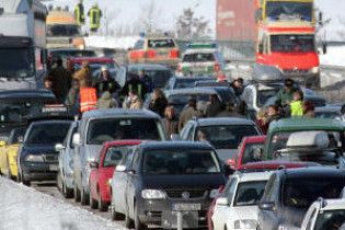 На німецькому автобані зіткнулися близько 130 автомобілів