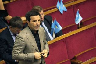Регіонал вибачився перед народом за бійку в Раді: такого більше не буде