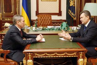 Томенко: Черновецький "шантажує" Януковича