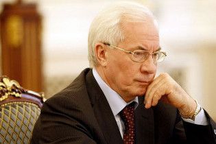 Азаров написав передмову до книги про суверенітет України