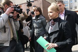Тимошенко на допиті не назвала депутатів, які підкуповують суддів