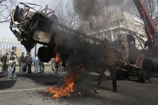 Під столицею Киргизії почалися погроми