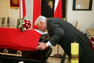 У Польщі прощаються з жертвами авіакатастрофи під Смоленськом
