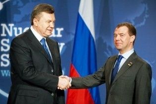Янукович умовив Мєдвєдєва розглянути нові газові пропозиції