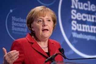 Меркель скаже Януковичу, що в Україні утискають німецьких експертів