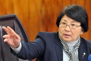 Отунбаєва відправила росіян охороняти стратегічні об'єкти у Киргизії